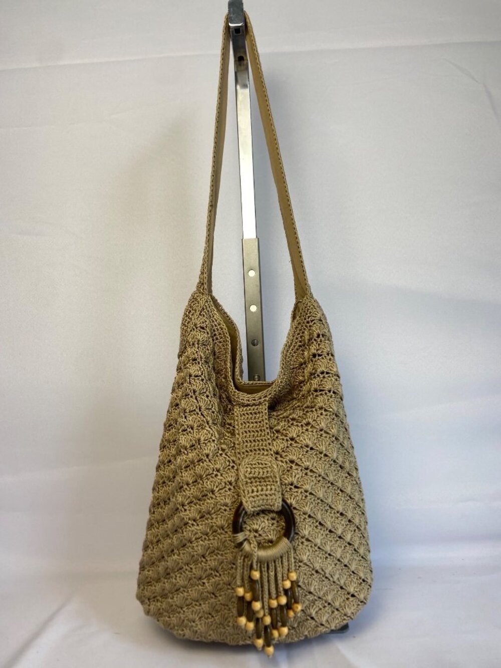 Vintage Beige Crochet Woven Shoulder Bag Hobo Tote Beaded Fringe Ring Accent